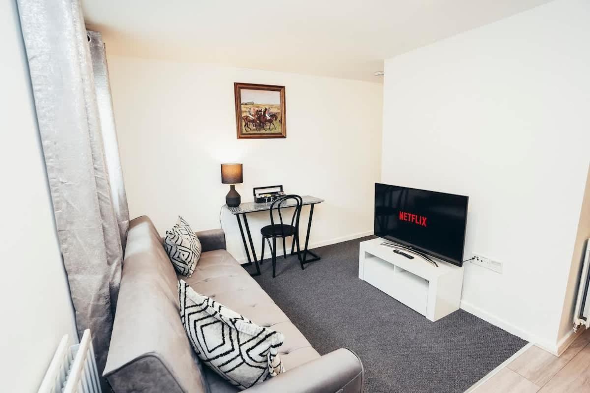 Snug 1Br Apt, Self Check In, Parking, By Derbnb Hilton  Exterior foto